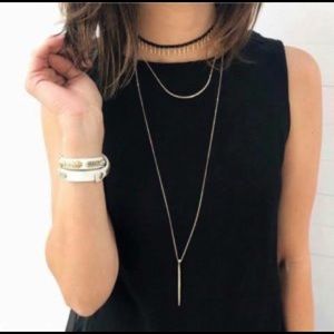 Stella and Dot gold Kari necklace